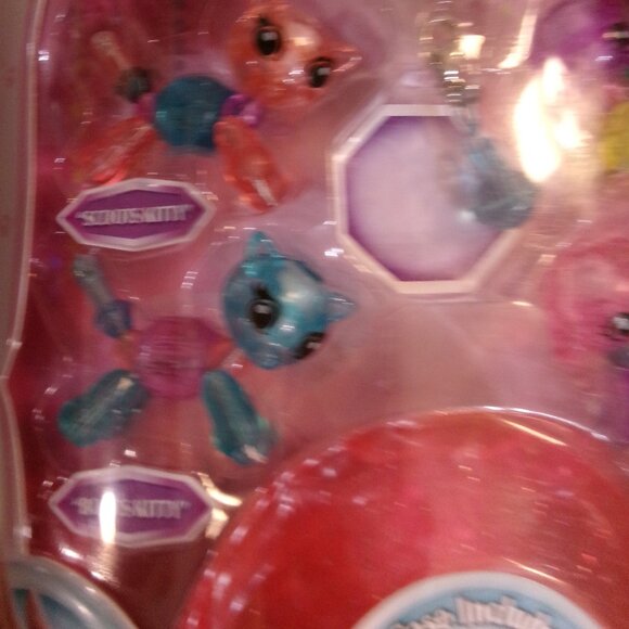 NWT Series 1 Twisty Petz Kitties and Puppies Babies Bracelet Set - Picture 6 of 9